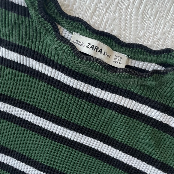 Zara Ribbed Crop Top - Picture 2 of 2